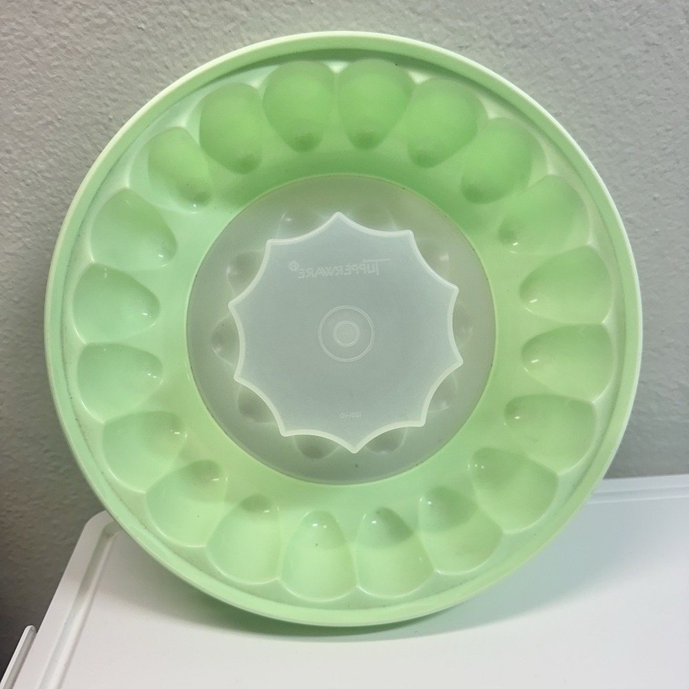 Vintage Tupperware Mint Green Fluted Jello Gelatin Mold 1201 1202 *NO LID*